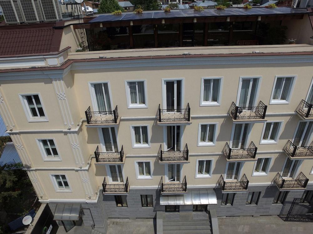 Hotel Zp Palace Tbilisi Exterior photo